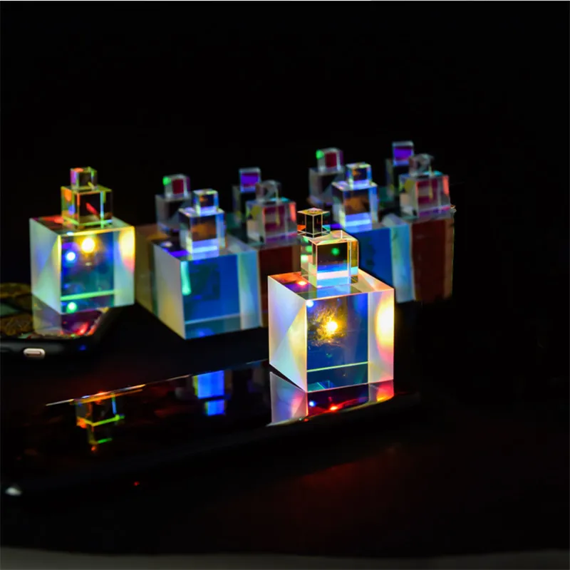 Цветной призменный свет куб шестисторонний яркий разделяющий призму оптический эксперимент оптический объектив край пара детей подарок на день рождения