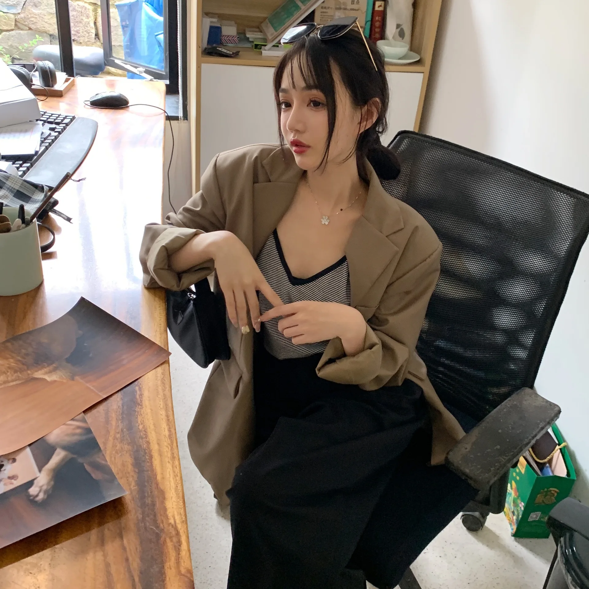 J42P))_PYBO1SQCP_)FF6YP.jpg