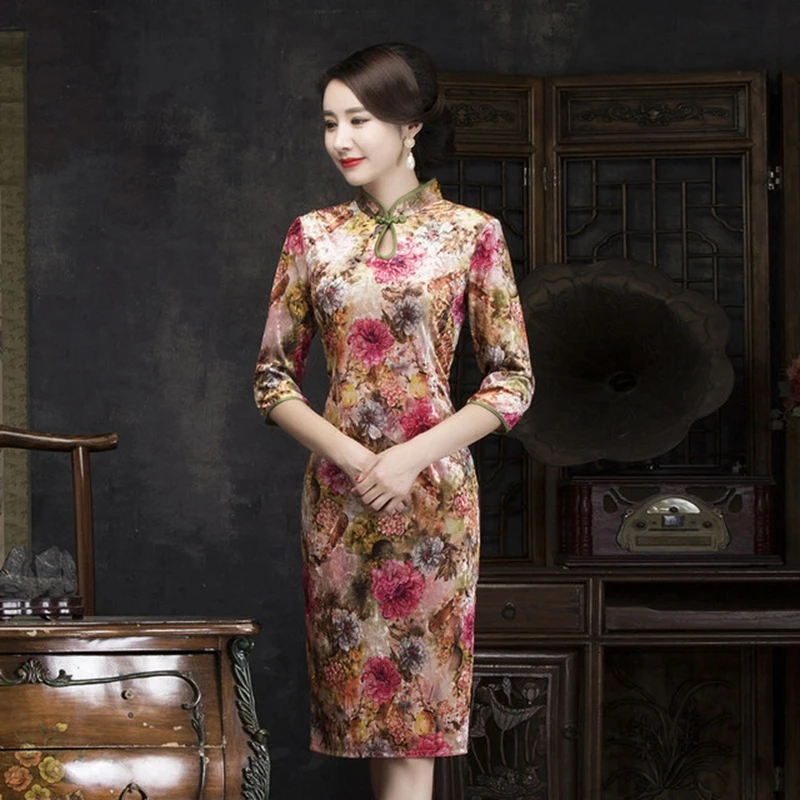Chinese traditional style Plus size XL Red printing banquet cheongsam new seven-point sleeve long carved velvet short cheongsam - Цвет: style 7