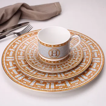 

Ceramic Flat Plate Steak Tray Cup And Saucer Bone China Dinner Tool Dinnerware Set Golden edge Western Plate Dishes Coffee Cups