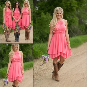 

2020 Country Short Bridesmaid Dresses Chiffon Royal Blue Ruched Pleated High Low Halter Neck Ruched Backless Summer Boho Dresses