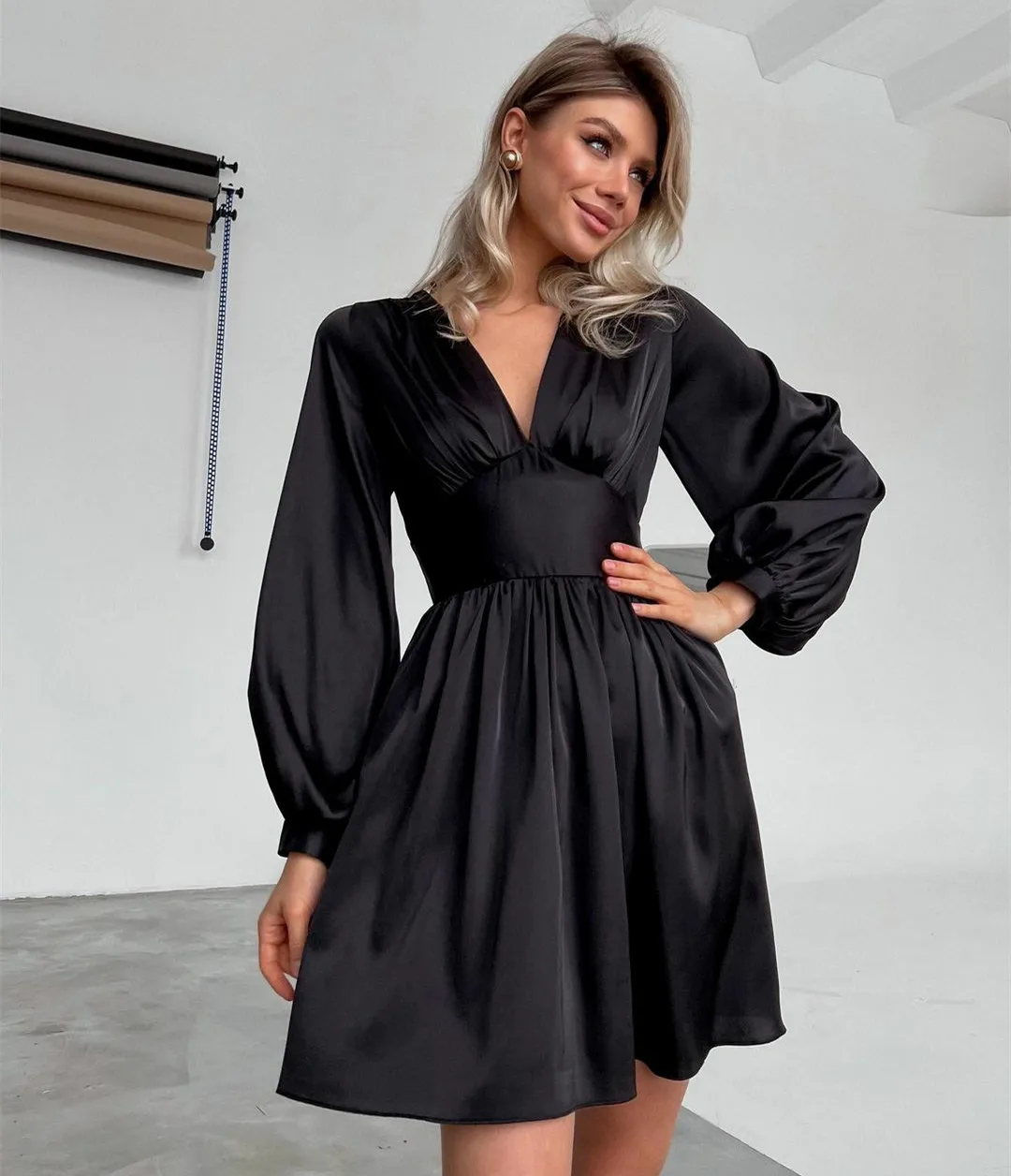 

Short Black Satin Evening Dresses With Pockets A-Line Prom Gown Robes de soirée Above Knee Length Party Dresses Вечерние платья