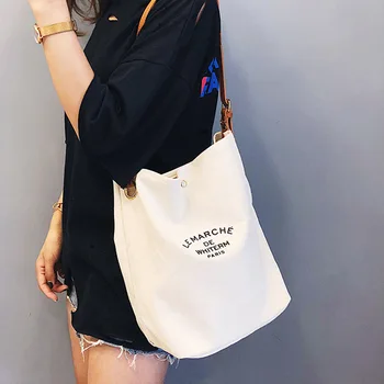 

2020 New Canvas Bag Women Shoulder Korean Version of the INS Students Simple Wild Bulk Package