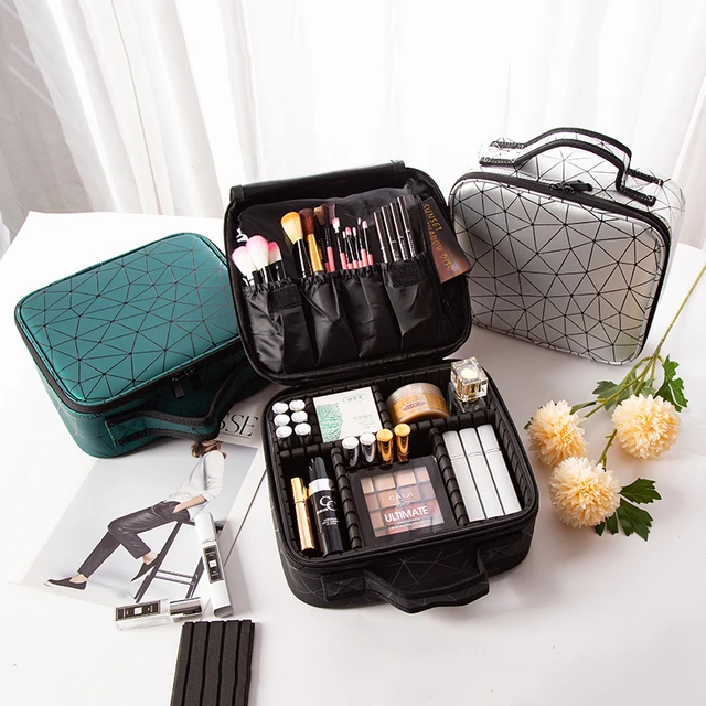 trousse maquillage professionnelle pour femmes, esthéticienne de mode