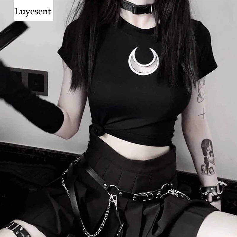 Dark Goth Women Tight T-shirt 2020 Summer Lady Cool Crescent Moon Print Short Tshirt Pleated Basic Street Gothic Black White Top