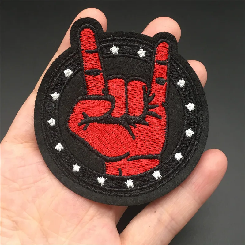 1 Stück Rock Patch Größe: 6,5 x 6,7 cm DIY Stickerei Streifen für Kleidung Rucksack Eisen auf Patch Nähen Kleidung Aufkleber Applikation Abzeichen – Detail 4