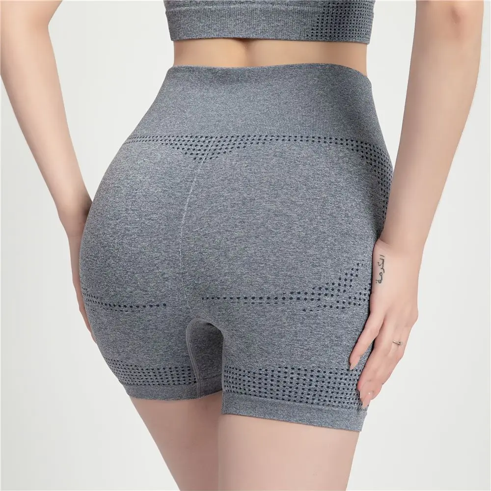 15003423957_2046420711