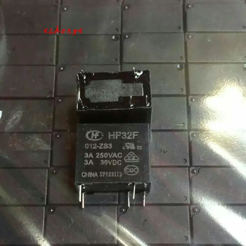 Relay HF32F 12V ZS JZC 32F 012 ZS3 5 