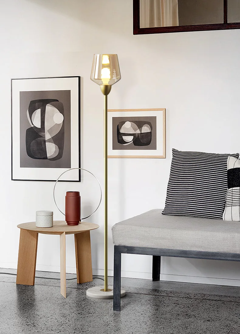 Post-modern floor lamp Nordic minimalist living room bedroom bedside lamp E27 creative glass round vertical floor lamp
