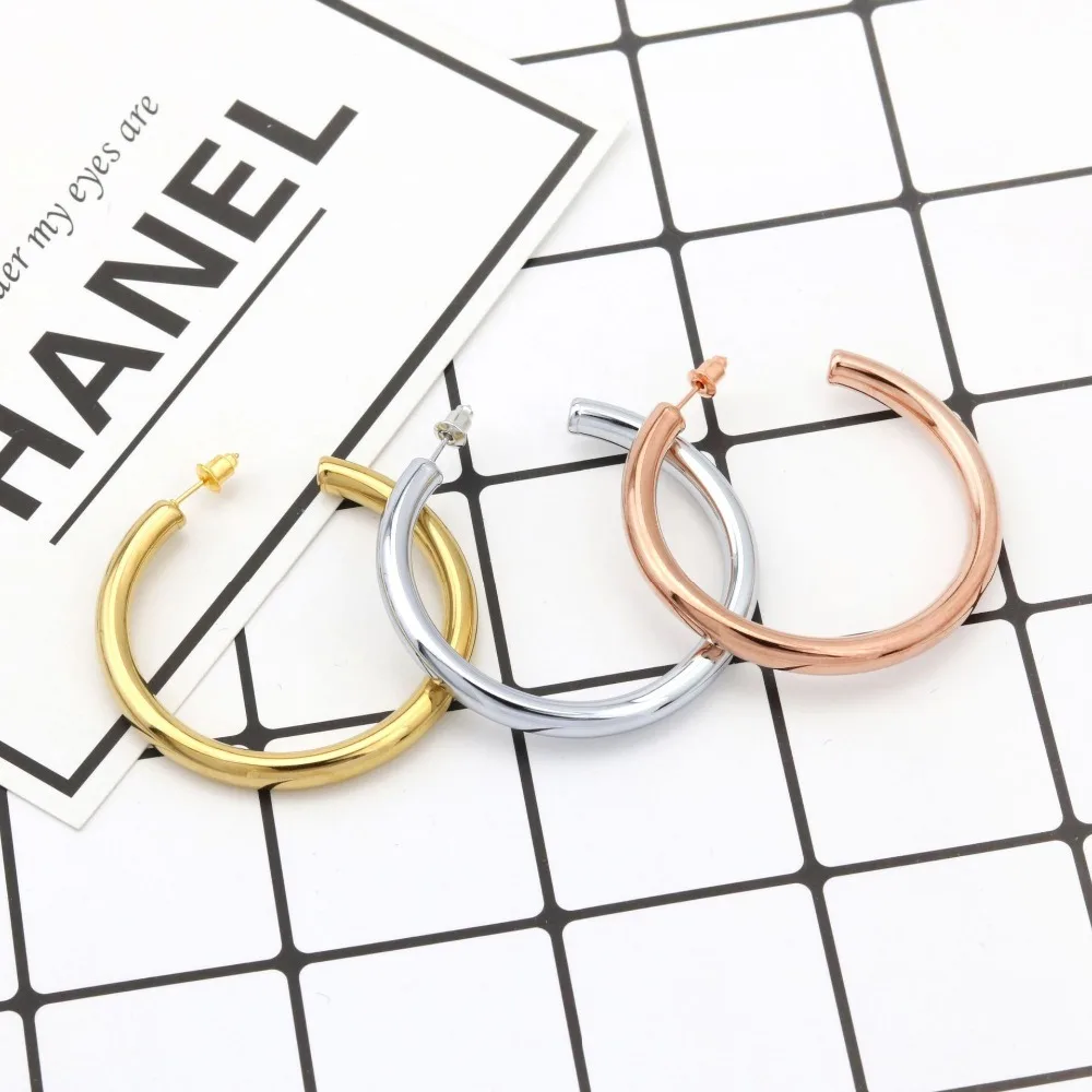 19605847415_996853077