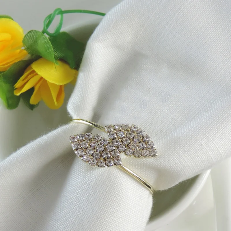 

Crystal Diamond Leaf Shape Napkin Ring Clover Napkin Holder Wedding Decoration Banquet Party Table Decoration Napkin Buckle