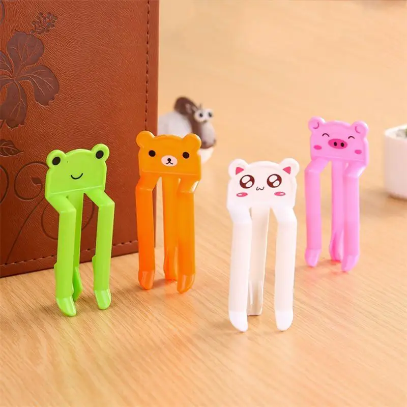 

2pcs/set Lovely Cartoon Animal Practical Trash Can Clamp Plastic Garbage Bag Clip Fixed Waste Bin Bag Holder Rubbish Clip
