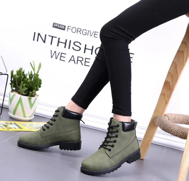 Женские ботинки martin; женские ботинки на плоской платформе; женская обувь; сезон осень-зима; модные кожаные ботинки на меху со шнуровкой; женская обувь; размеры 36-43 - Цвет: green