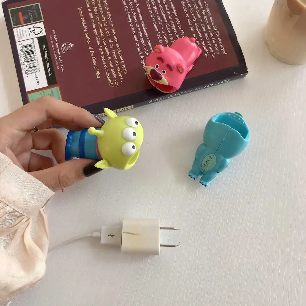 LinXiang клубничный медведь Стич Салли bite USB заглушка чехол для телефона зарядное устройство протектор для i Phone 5V1A заглушка для зарядного устройства