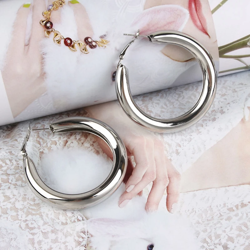 

Vintage Hoop Circle Earring For Women Creative Geometric Statement Punk Earring Hanging Fashion Jewelry Trendy New