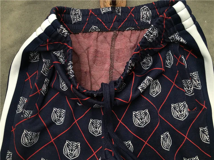 Высокая Новинка Высокая роскошь 19ss мужские леопардовые тигр кошка удобные Классические Пейсли 4 белые брюки, тренировочные брюки в повседневном стиле# E26