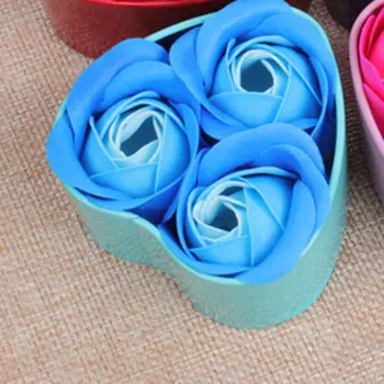 

3 Soap Flowers In Heart Shape Iron Box For Gifts Wedding Party Decor Home Decor Fresh Fragrance Never Fade 2019 new selling
