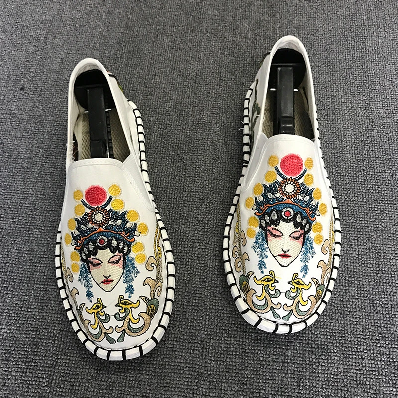 

Spring Fashion Canvas Shoes Men Flats Shoes Embroider Male Light Hard-Wearing Man Canvas Harajuku Women Espadrilles Loafers 2019