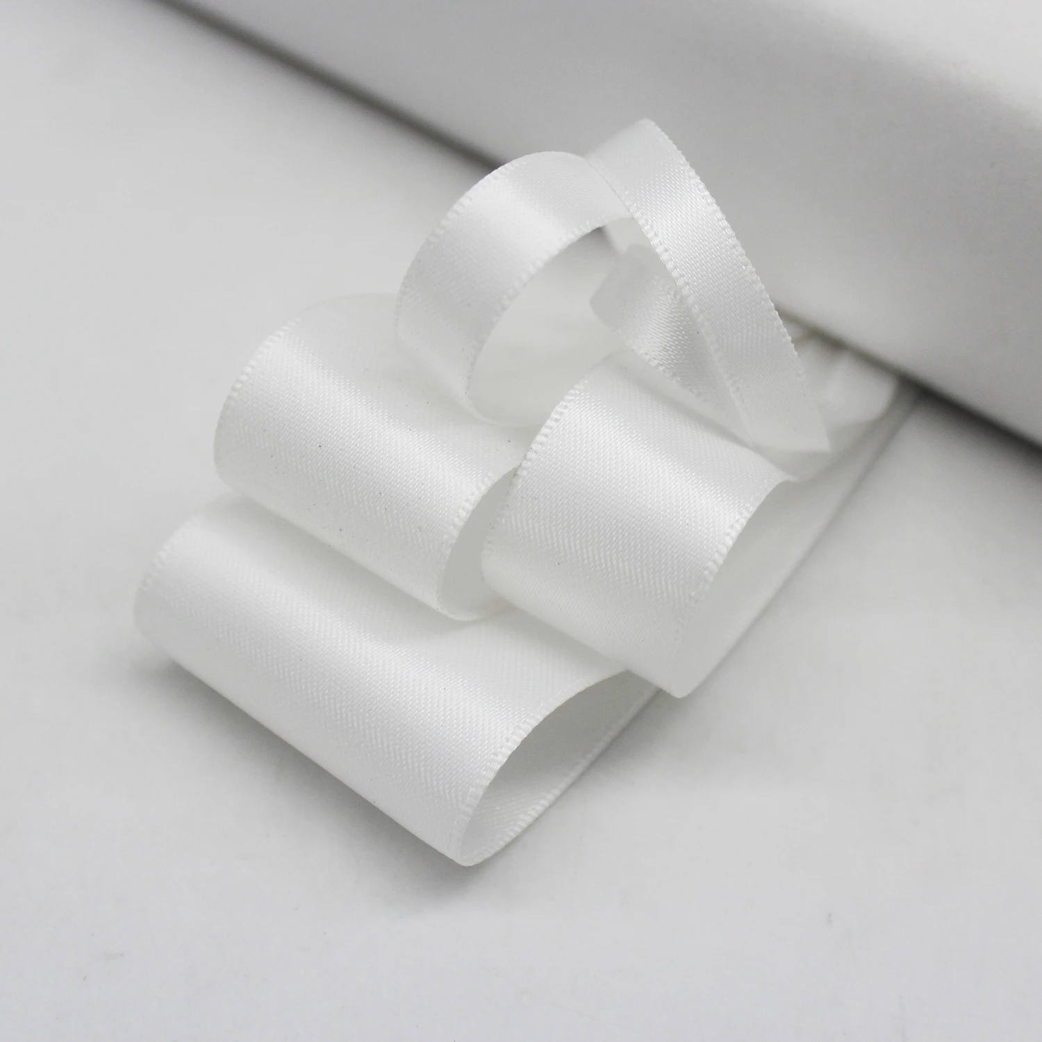 Details about   1 M x 16mm or 25mm Satin Ribbon Double Faced Side for invitation craft hair-bow 