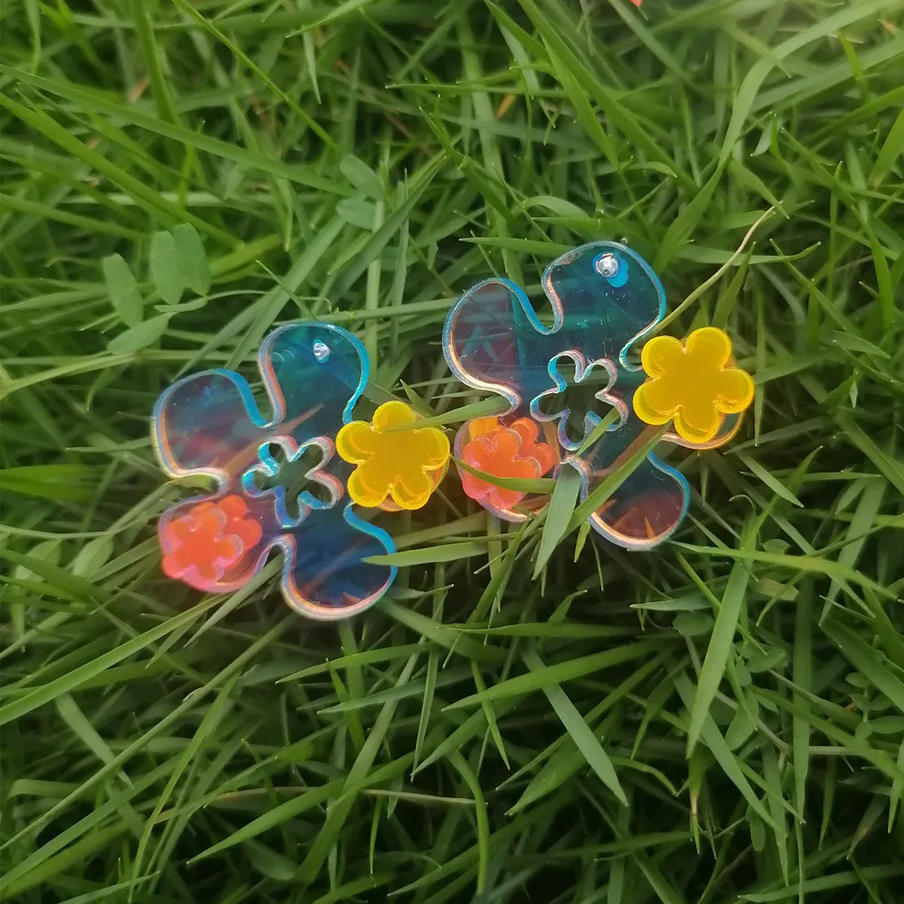 FishSheep Colorful Acrylic Geometric Star Moon Butterfly Drop Earrings For Women Cute Transparent Laser Dangle Earrings Jewelry