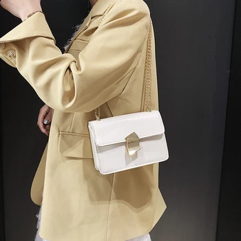

Net red envelope female 2020 new retro texture simple chain Korean version wild one-shoulder Messenger small square bag