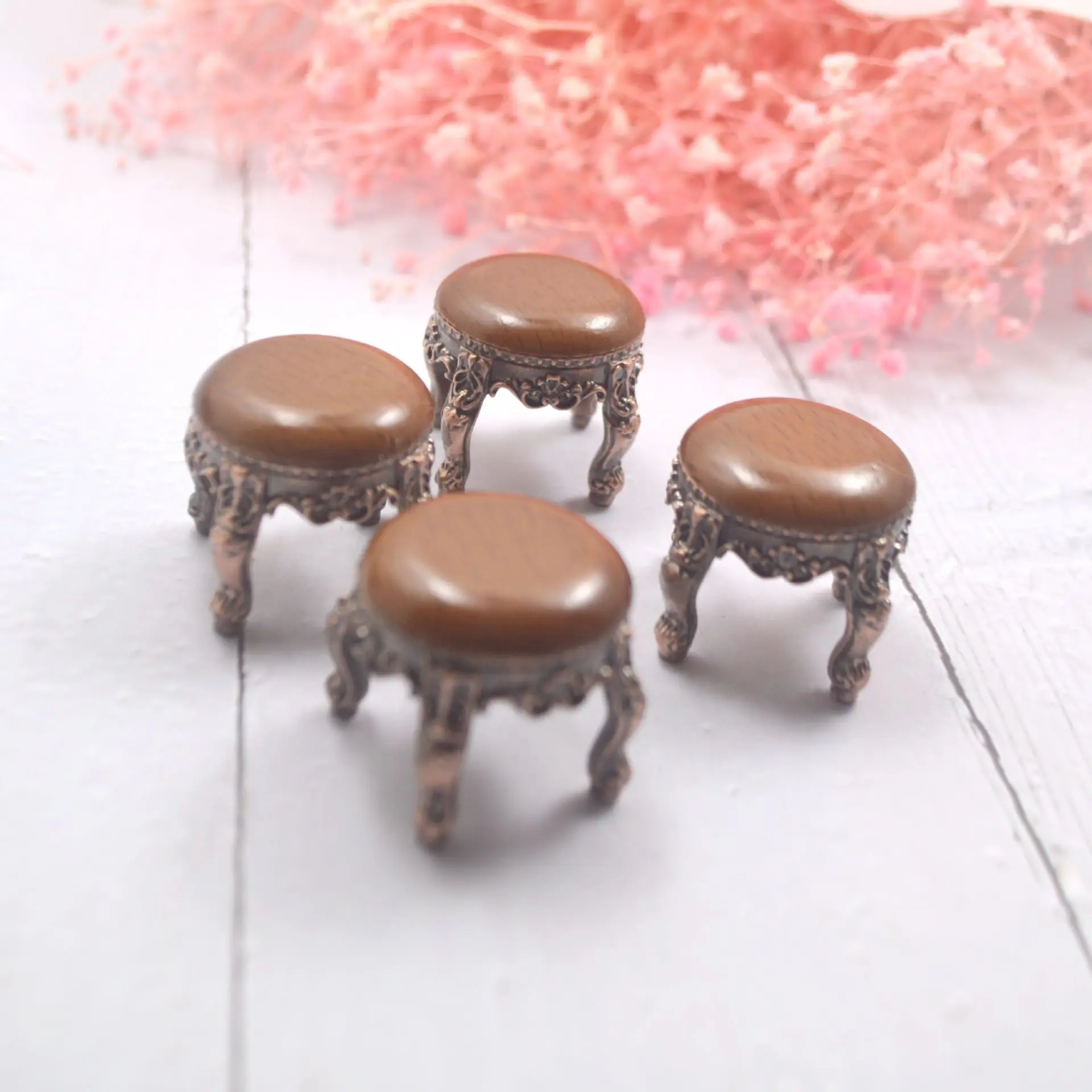 1; 12 Miniature Doll House CHILDREN'S Toy Furniture Model Round Table Retro Nostalgic European Style Mini Table Decoration