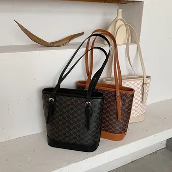 

Letter Print Pattern Large Capacity Light Travel Bag for Short Trip,Weave Messenger Bag,Pu Shoulder Bag