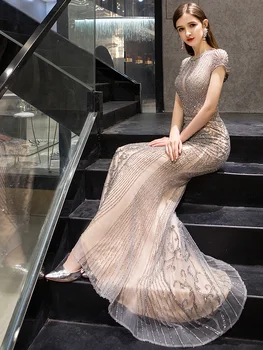 

Hot Bridal Banquet Evening Performances 9 New Temperament Female High-end Fishtail Atmospheric Master Of Ceremonies Host Vesteos