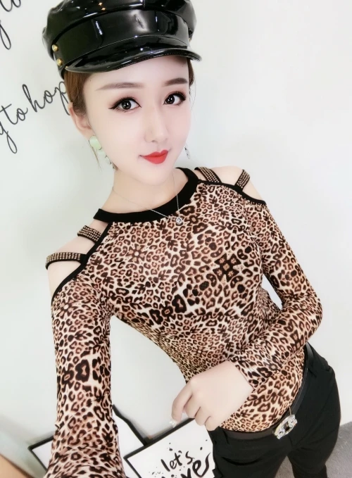 Leopard print tshirt Модная Корейская Сексуальная футболка в алмазах с открытыми плечами, новинка, Осень-зима, женская уличная одежда, топ, рубашка, Camiseta Mujer T98514 - Цвет: Leopard print tshirt