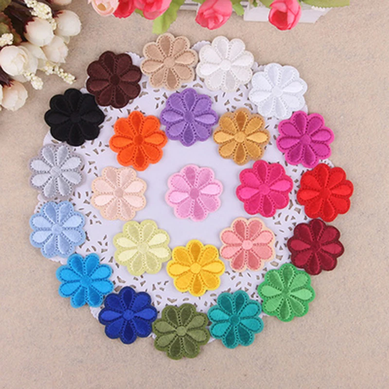 

5Pcs/lot New Fashion Embroidered Flower Appliques Patches Iron On Decorative Patch For Clothing Sewing Accessories Hot Sale