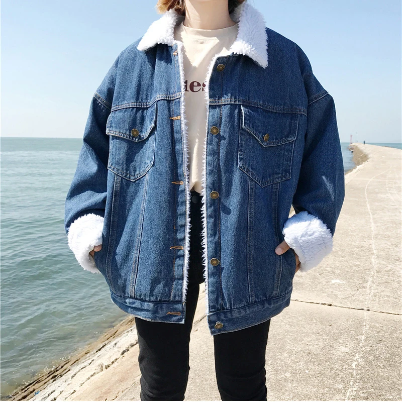 

Lamb hair thickening denim jacket female winter lapel Korean version of the locomotive sheepskin coat female student short coat