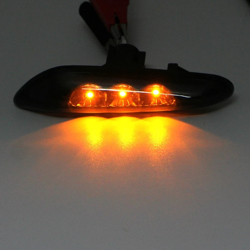 

2 Pcs LED Side Marker Lights Turn Signal Lights Indicator For BMW E82 E60 E90 XXFF