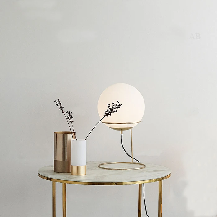 

Nordic modern minimalist table lamps for living room white glass ball table light iron tripod milky round ball desk lamp Reading