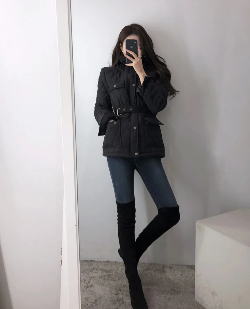 SHENGPALAE Chic High Quality Grid Self-cultivation System Belt Design Jacket Cotton Short Fund Korean Loose Coat Woman FV427