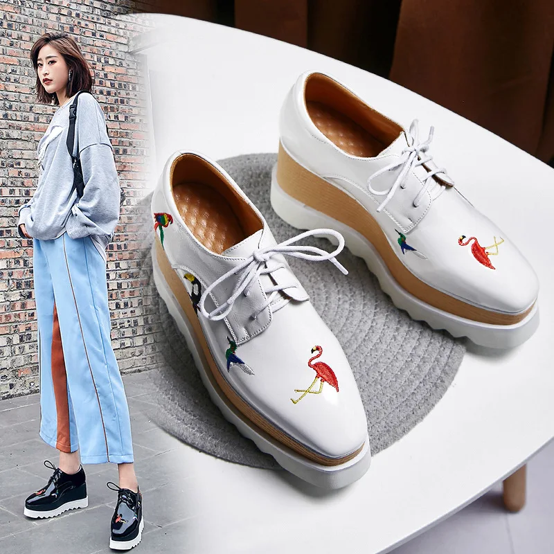 

2019 Spring New Style Embroidered Platform Shoes Women's Thick Bottomed British Style Genuine Leather Lace-up Versatile Casual S