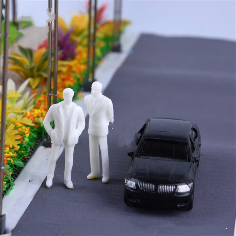 model white figure01