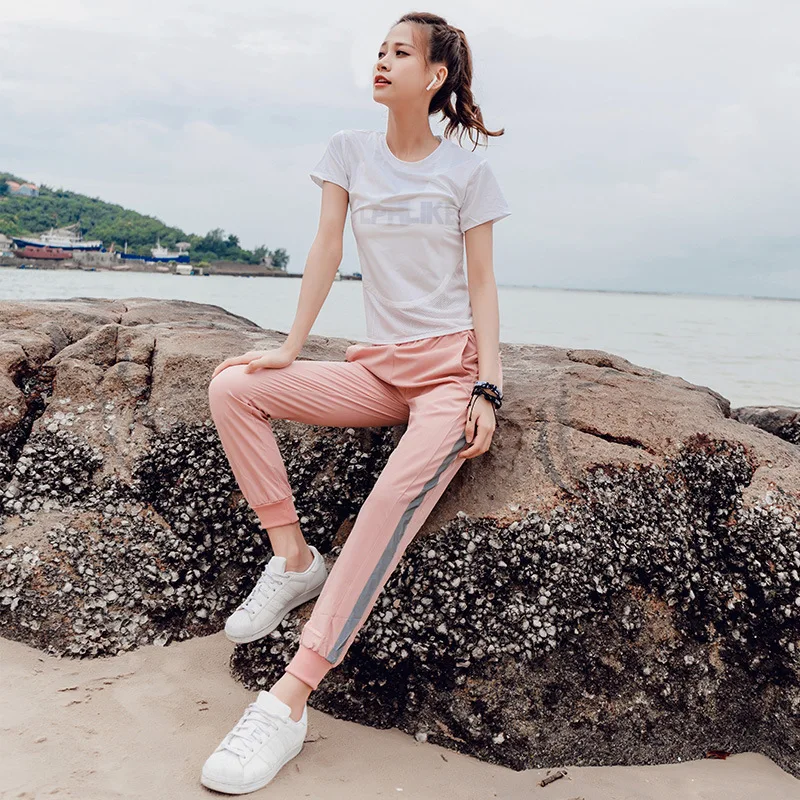 

New Style Hot Sales Autumn And Winter Yoga Clothes Two-Piece Set Women's Sports Outdoor Casual Short Sleeve Trousers Set