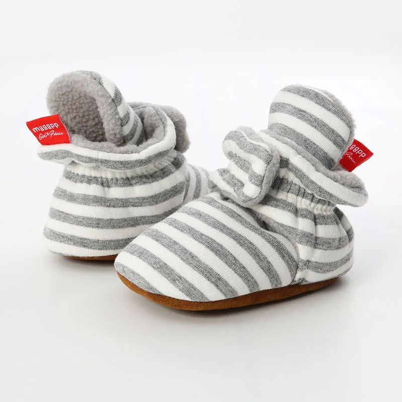 Детские носки обувь для мальчиков и девочек в полоску Gingham новорожденных малышей Первые ходунки ботиночки хлопок удобные мягкие Нескользящие младенческой пинетки