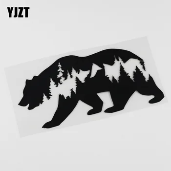 

YJZT 17.3CMX8.6CM Cartoon Bear Wildlife Camper Car Truck Decal Vinyl Car Sticker 13C-0080