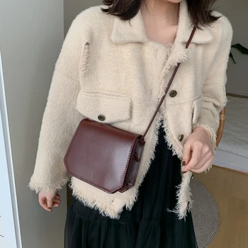 

Female Retro Shoulder Messenger Bag PU Leather Women Fashion Crossbody Bag for Decorating Casual Shopping Traveling