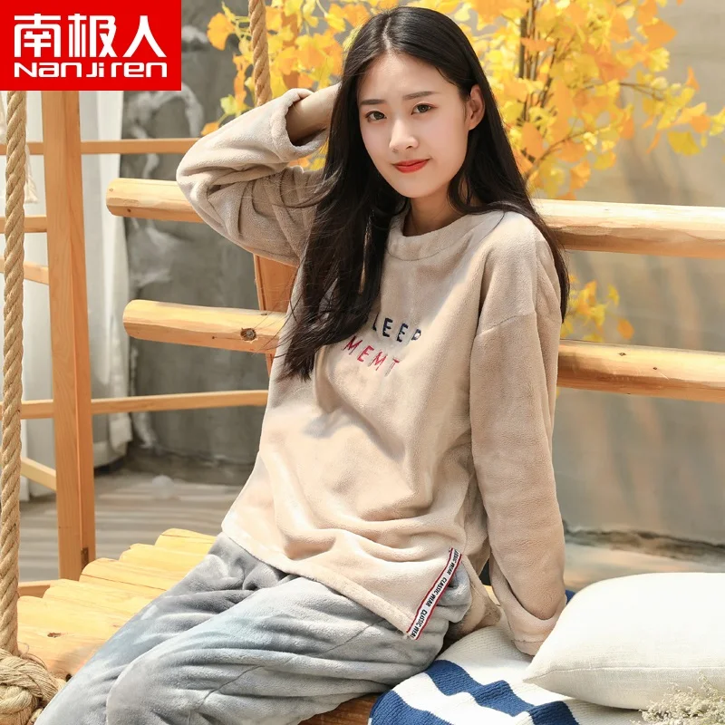 

NANJIREN Pajama sets Long Sleeve Flannel Women Pajama Casual Homewear Women Winter Thicken Plus Fleece Pajamas set Coral Fleece