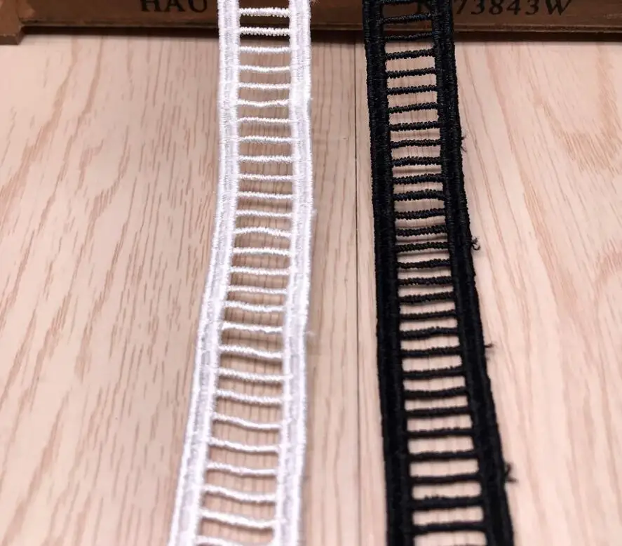 

15 Yards Black and White Water Soluble Lace Fabric Decoration Garment Accessories Trim
