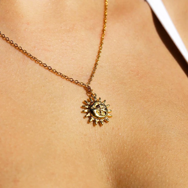 TseenYi Collana con ciondolo a forma di moneta in stile