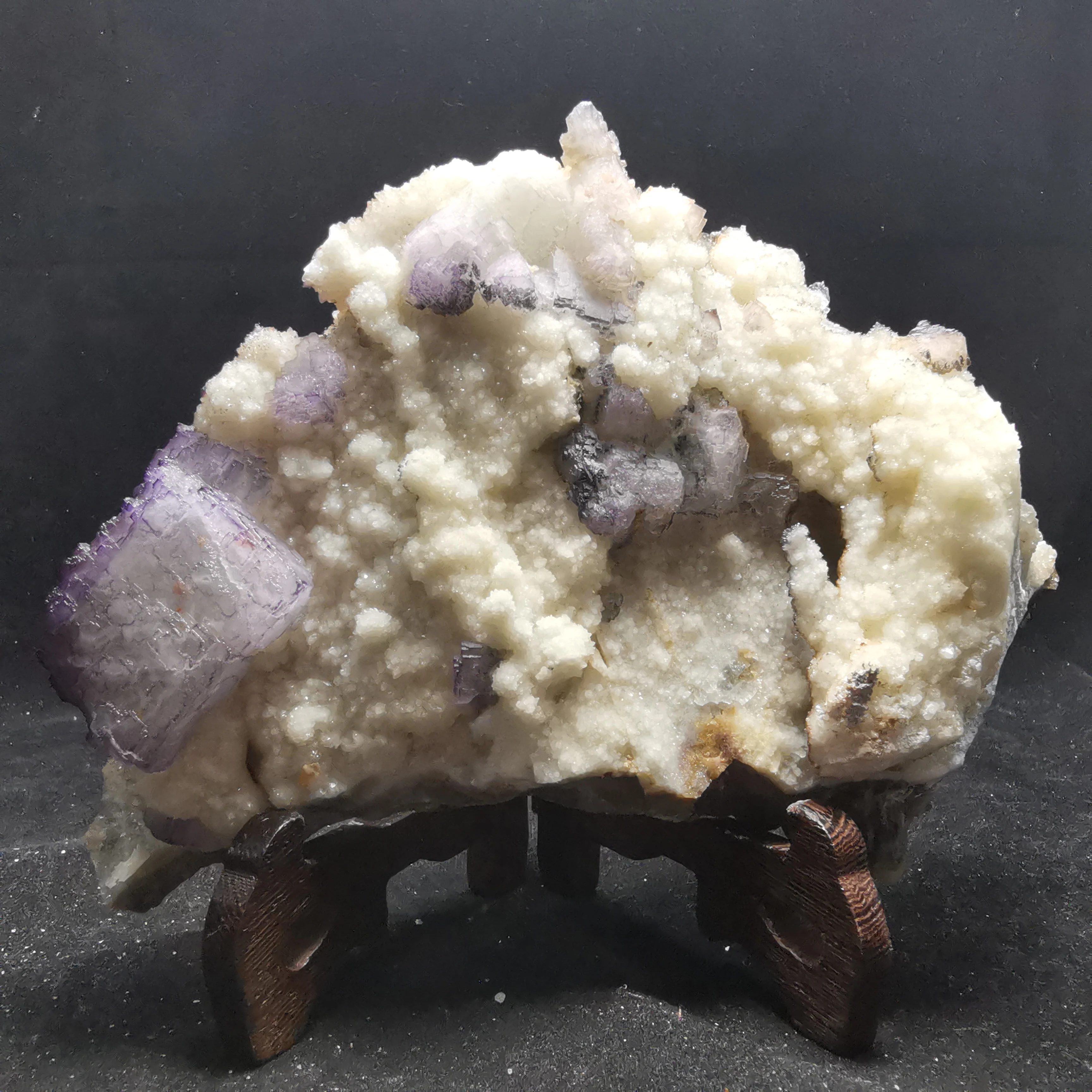 

Large grain purple Fluorite Crystal, crystal cluster and fluorite aluminum anhydrite mineral symbiosis stone decorative specimen