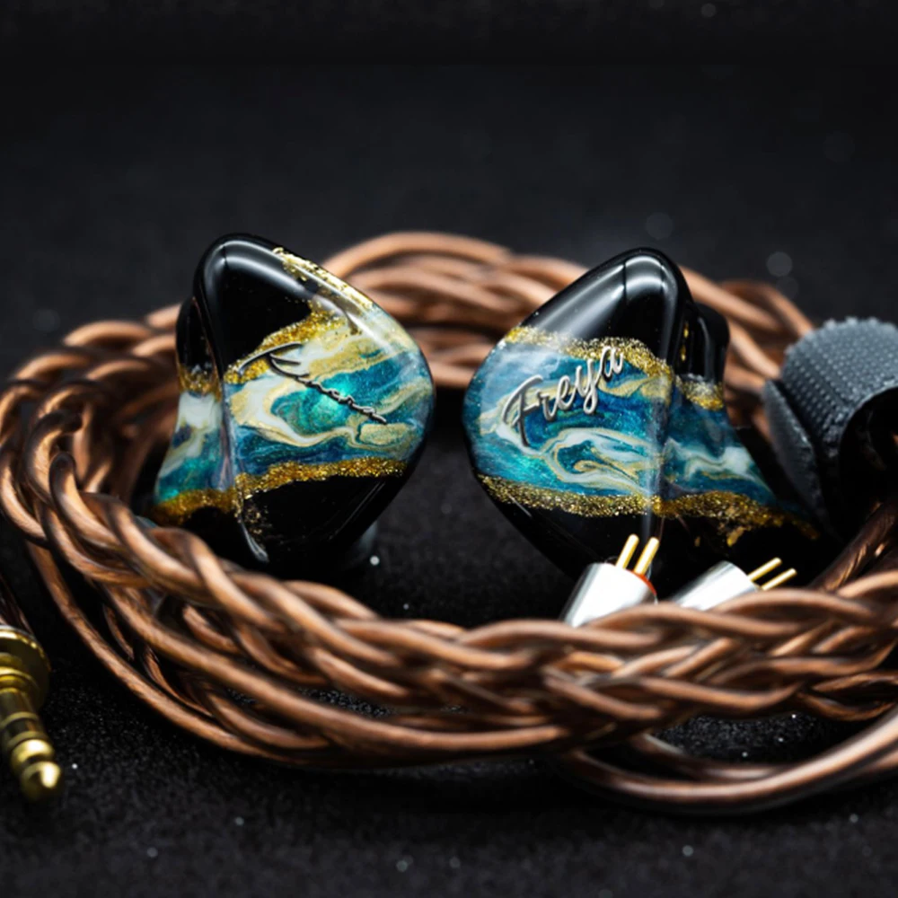 US $249.00 KINERA Freya 3BA1DD Hybrid 4 Driver Unit In Ear Earphone HIFI Monitor Earbud With 2Pin Detachable Cable HandPainted Shell IEM