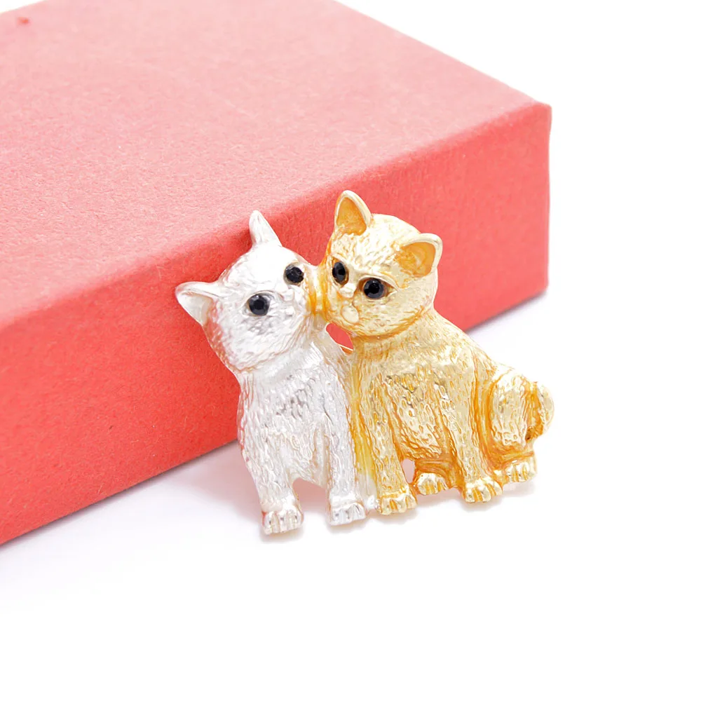 CINDY XIANG милые эмалированные броши-кошки для женщин, двойная булавка для поцелуя котенка, модный креативный дизайн, 4 цвета, подарок