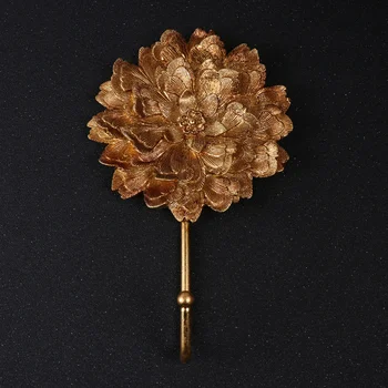 

European Style Wall Hooks Vintage Cloth Hanger Decorative Coat Hooks Wall Ornament Golden (Style A)
