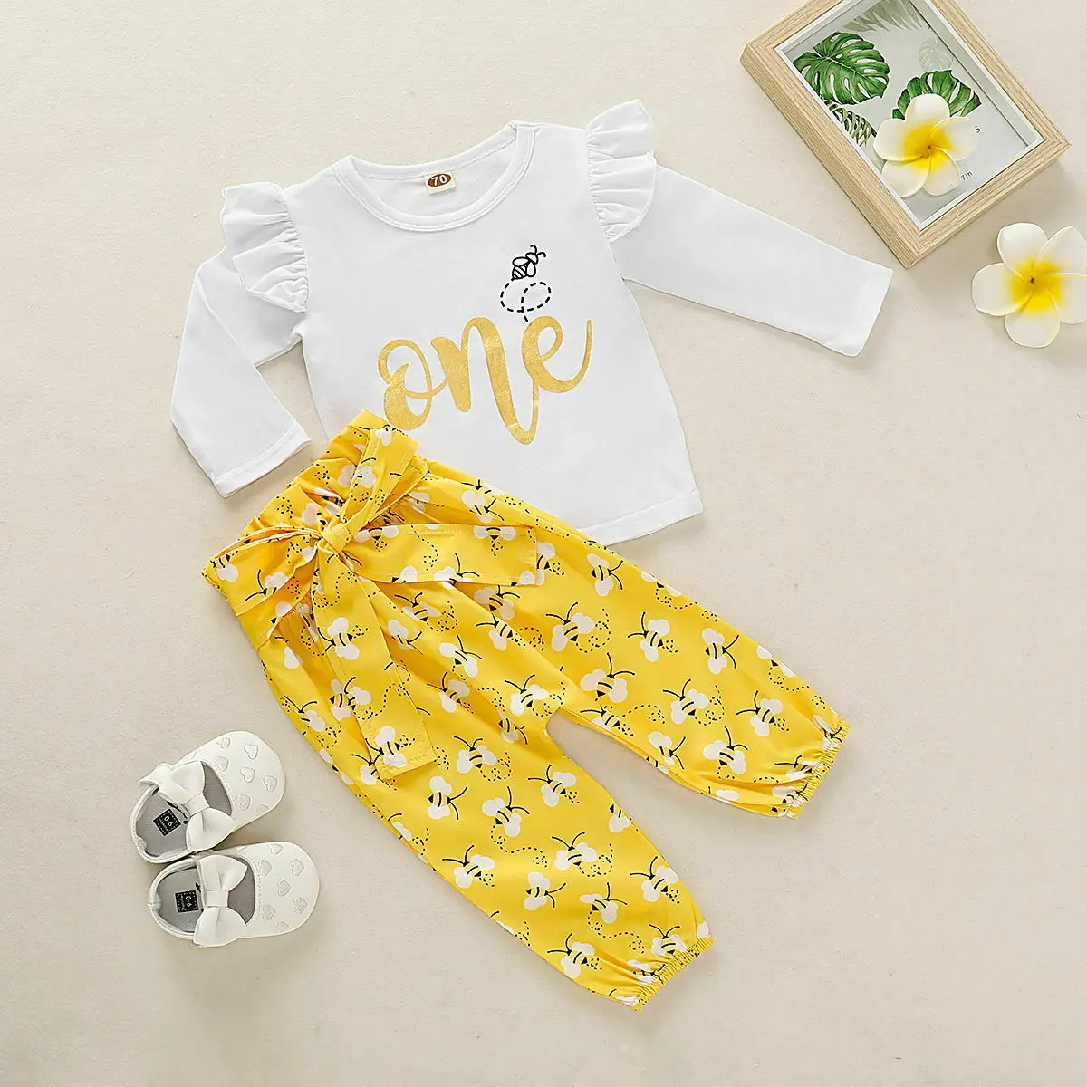 Коллекция года, весенне-осенняя одежда для малышей комплект одежды с надписью для новорожденных девочек Футболка Топ с принтом пчелы, штаны с поясом, комплект с леггинсами