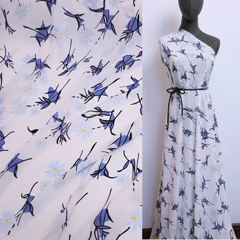 

Mulberry silk crepe de chine fabric cloth 12mm 138 cm wide summer anti-wrinkle pajamas dress printed fabric wholesale silk cloth