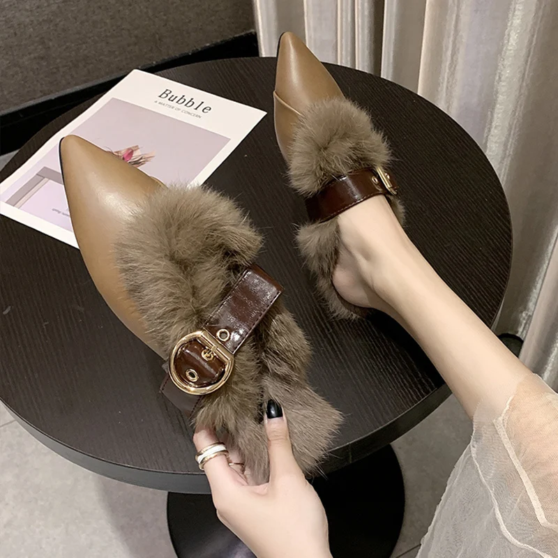 

Luxury Slides Shoes Woman 2019 Slippers Fur Loafers Low Pointed Toe Designer Plush New Flat Cover Autumn with fur Fashion Basic